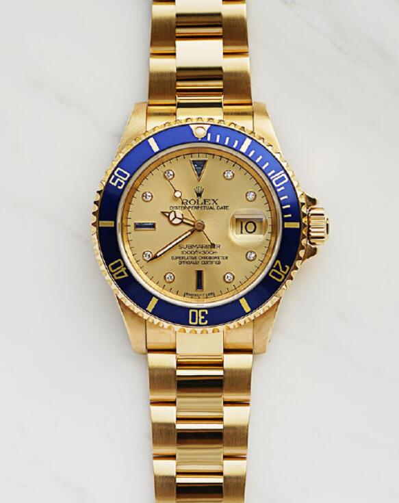 Online duplication watches sales apply gold material.