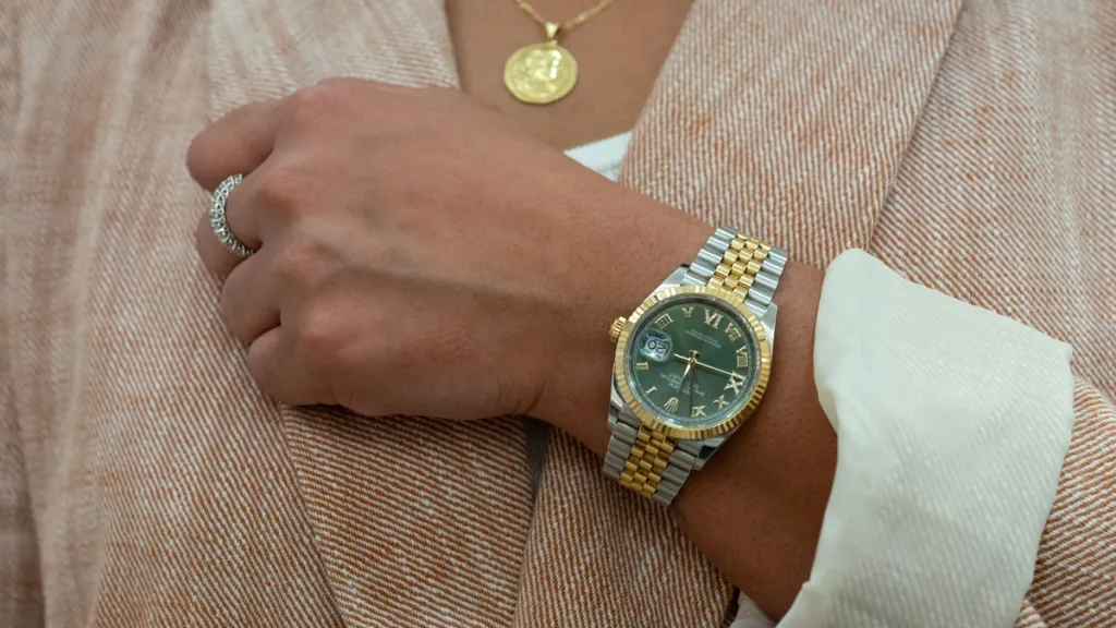 Several Luxury Replica Rolex Watches That Can’t Go Wrong When Worn On Formal Occasions